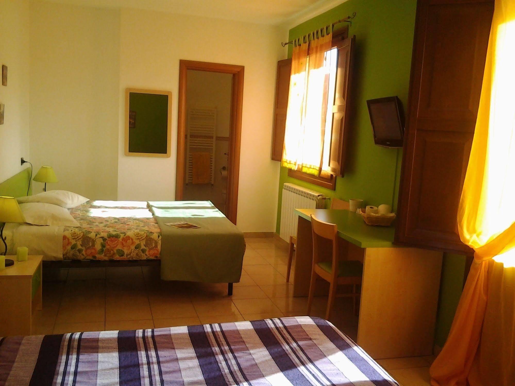 Bed and breakfast Panarea 3*